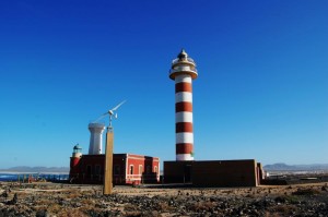 Faro weit 300x199 Ort