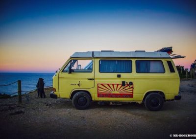 VielleichteuerSurf BusfürdennächstenSurftrip?