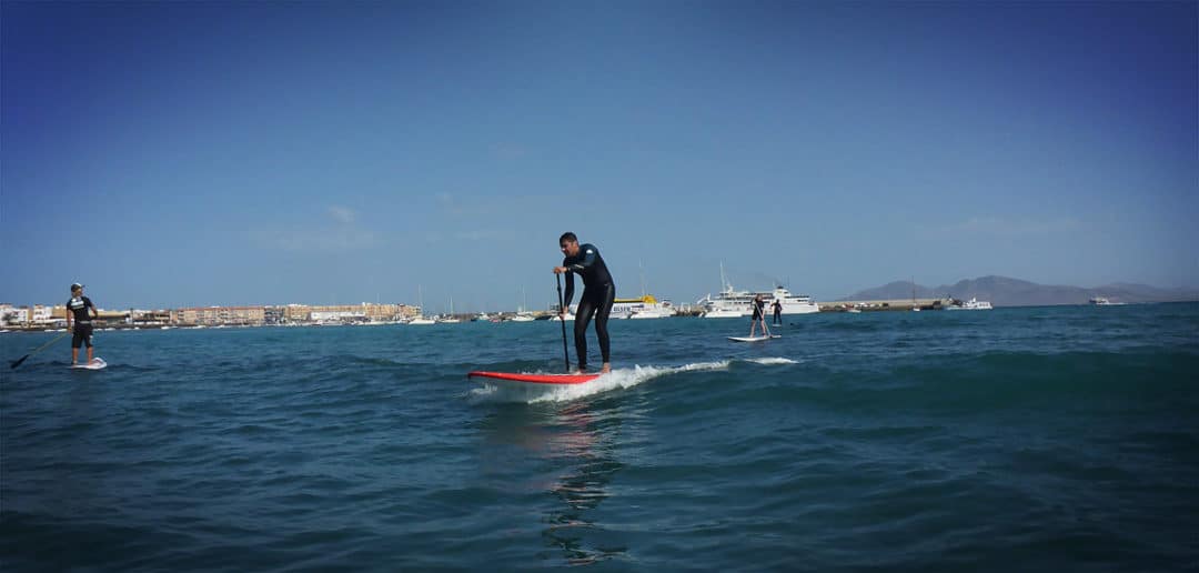 Surfen mal anders: Unser Gast Thomas beim SUP-Wellenreitkurs