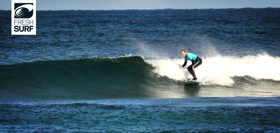 Surfen lernen - nahe am Peak surfen