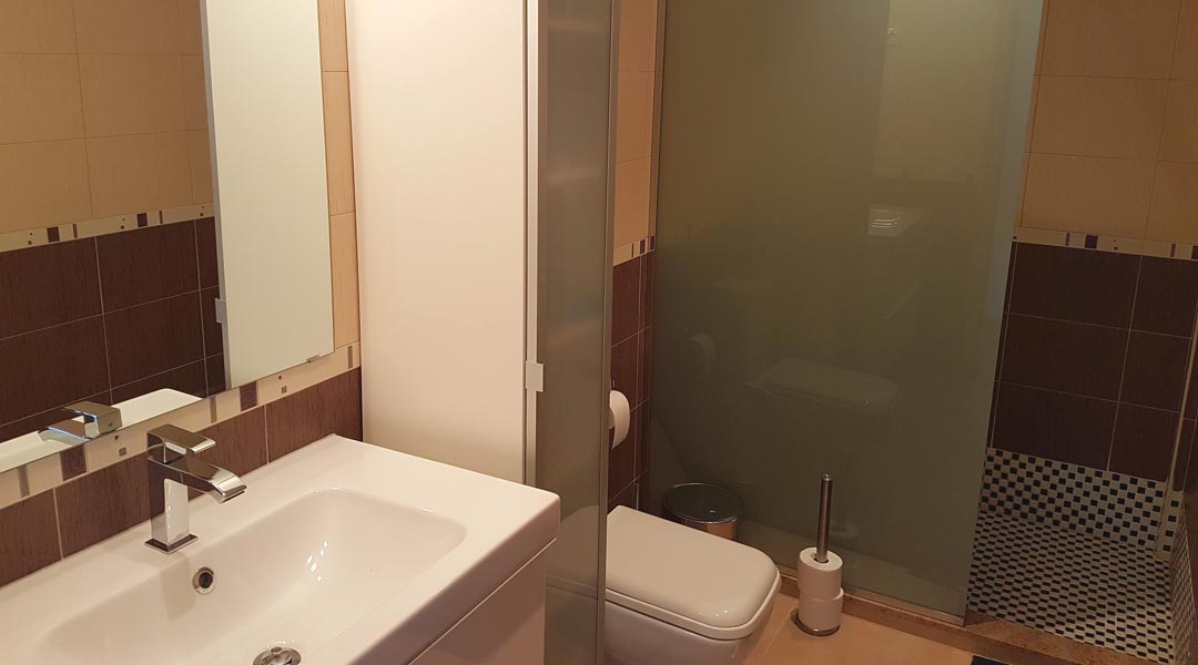 casa solero bathroom