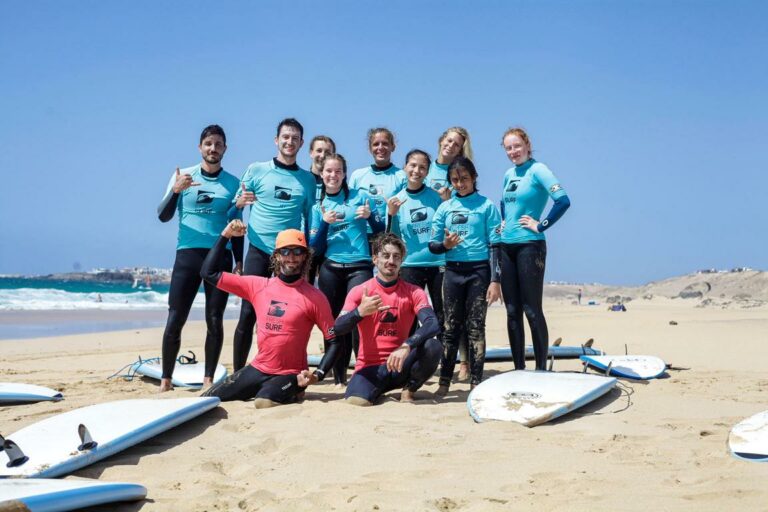 First surf lesson - 1 day of surfing 1 surkurs für einsteiger auf fuerte