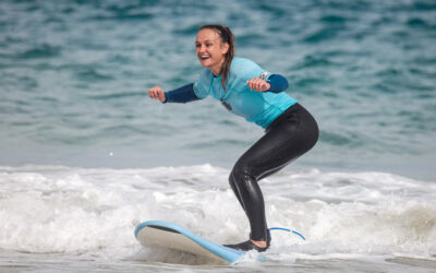 Surfkurse und Fortschritt im Surfcamp