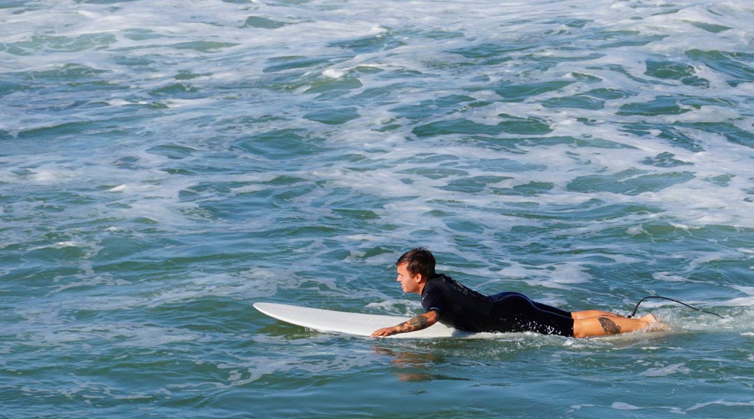 5 Tipps für mehr Paddelkraft beim Surfen