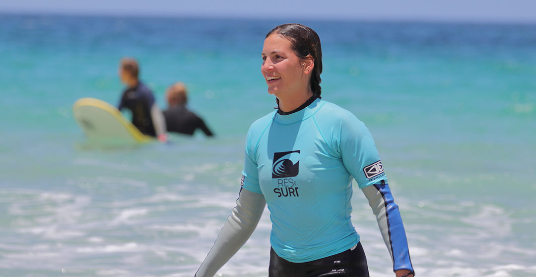 kompetente surfschule surfboard