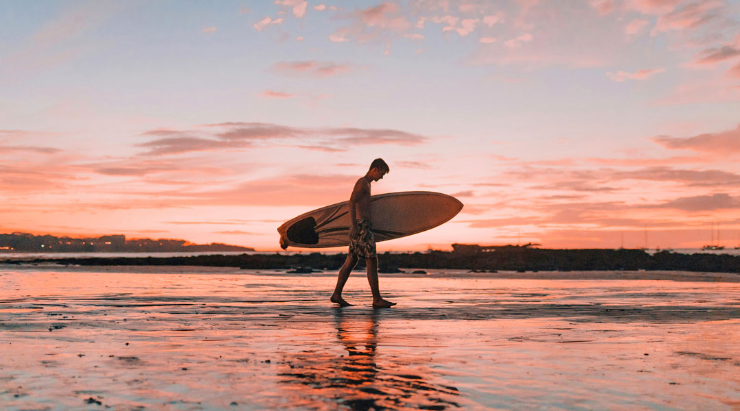 mentaltraining und atemtechniken für surfer - surfer in dämmerung