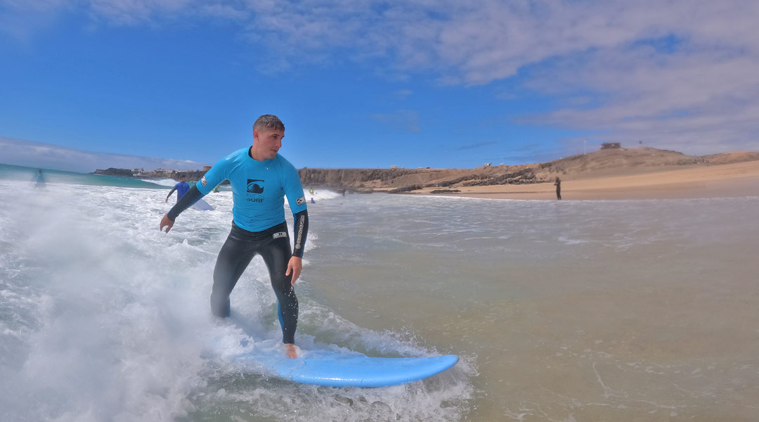 surfen-lernen-im-juni blue sky
