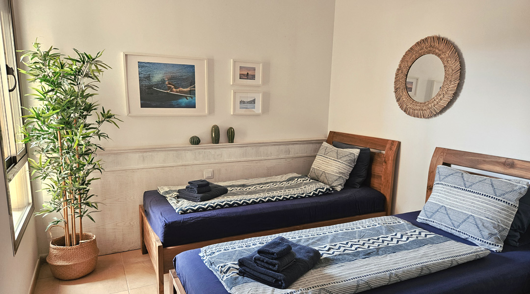 schlafzimmer #2 surfcamp fuerteventura
