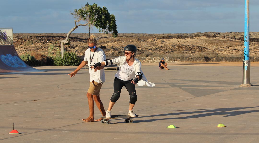 surfing-in-the-off-season_surfskate-session Kids Surfing in Fuerteventura