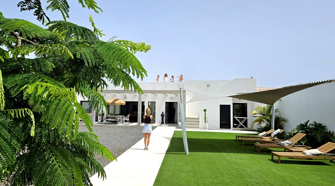 surfcamp lajares