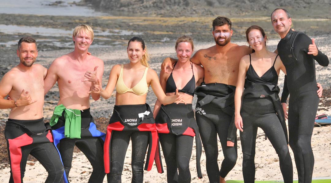 surfen im november - surfergruppe