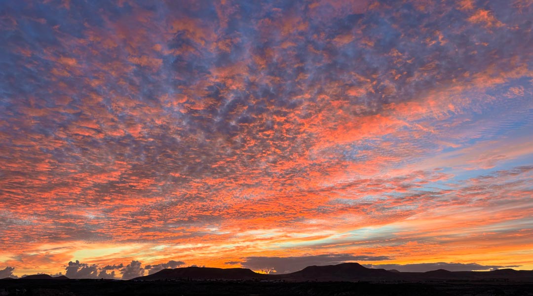 surfen im november - sonnenaufgang über el roque