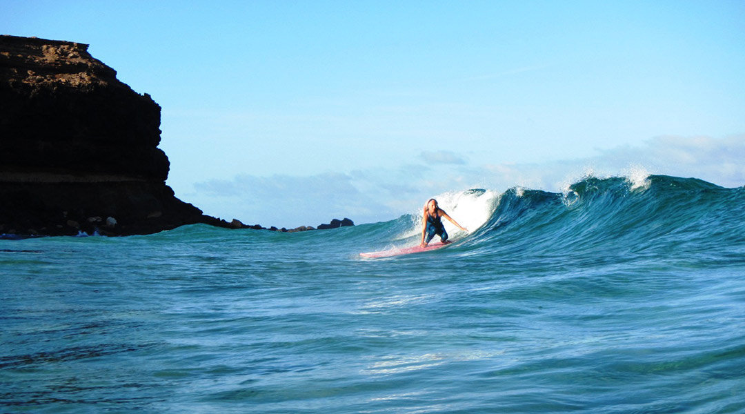 surfkurs-fuer-intermediates-surferin surf course for intermediate surfers