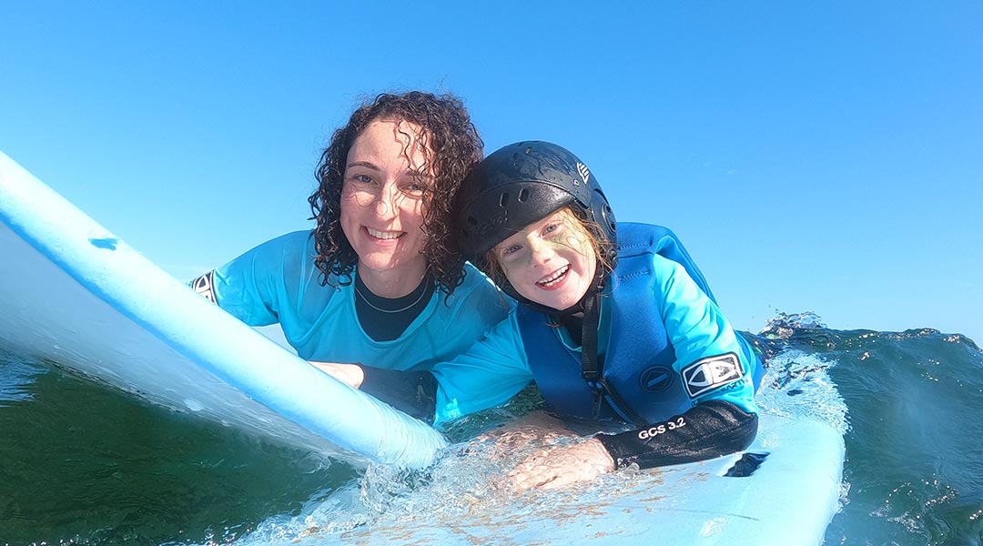 surfkurse auf fuerteventura gemeinsam cursos de surf en fuerteventura juntos