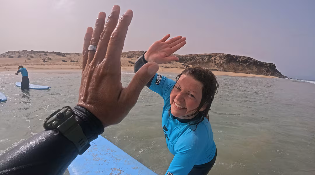 grinsen-nach-surfen Celebrate Successes: Surfing with Gianlu